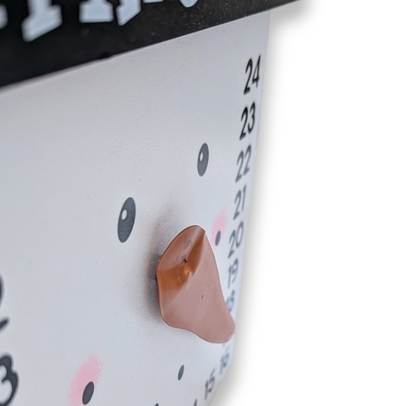 ** SOLD **   Wooden Snowman Days Until Christmas Countdown Decoration - Picture 8 of 13